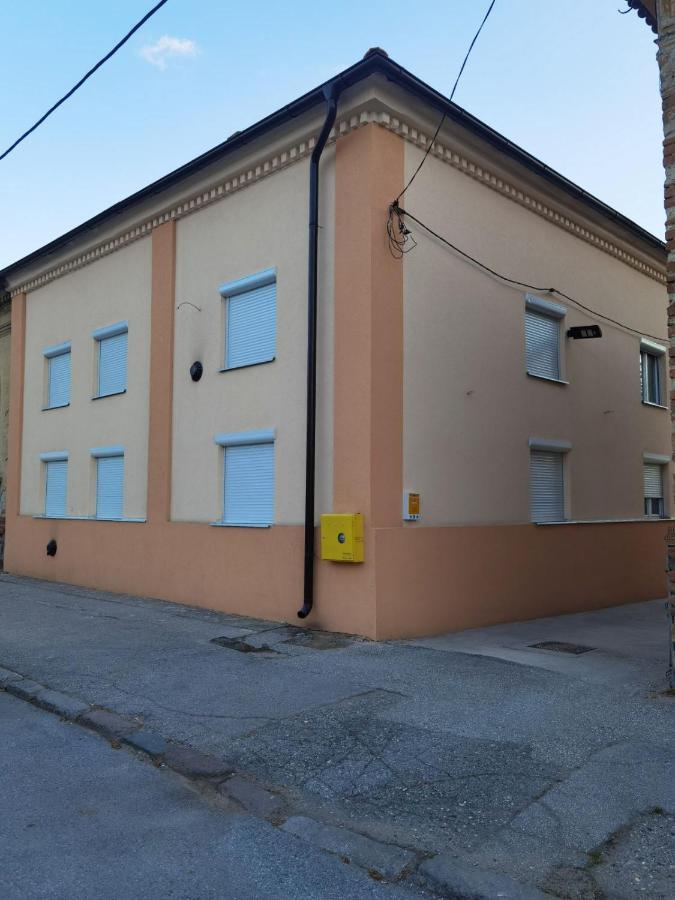 Kraguj Apartman 2 Κραγκούγιεβατς Εξωτερικό φωτογραφία